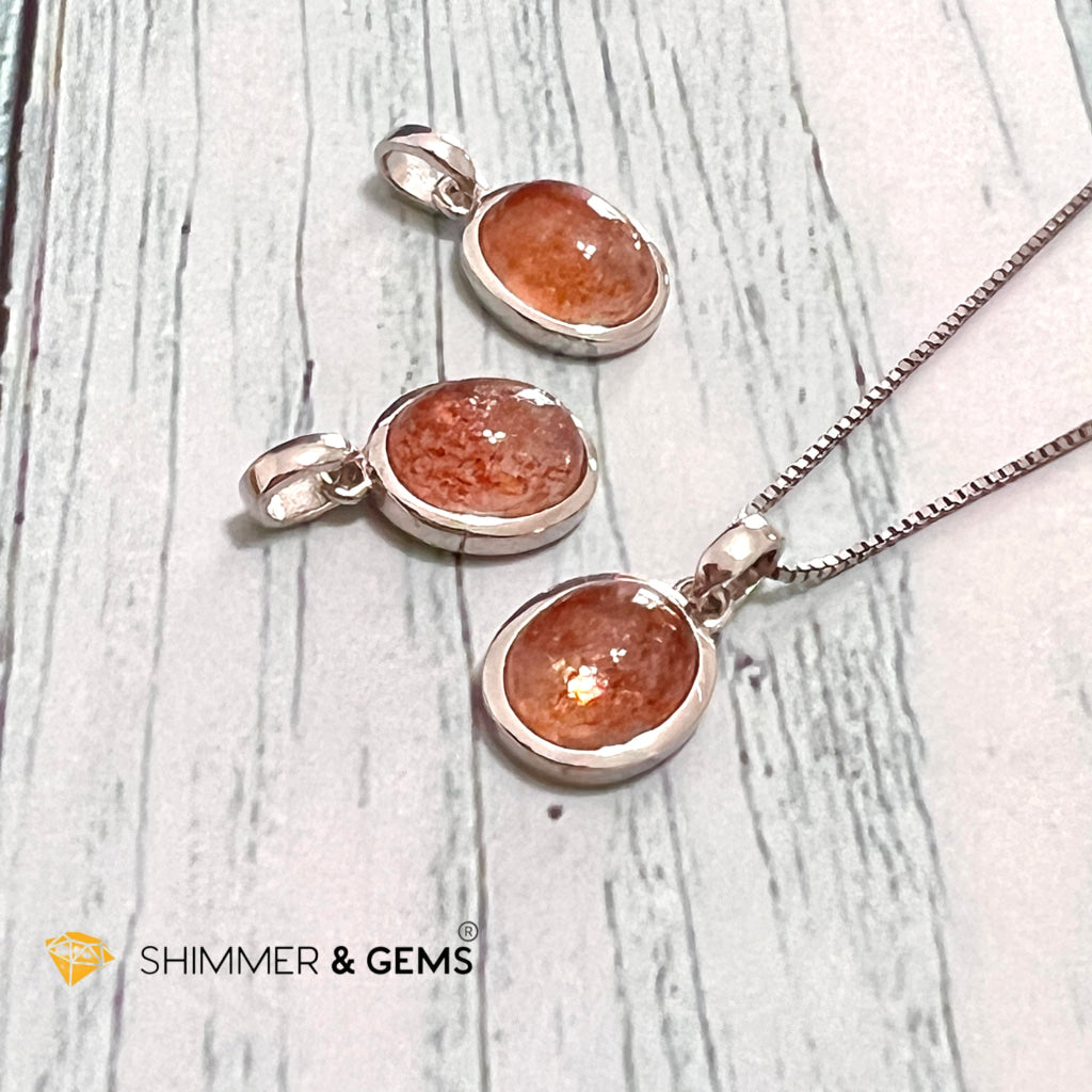 Sunstone Oval 925 Silver Pendant
