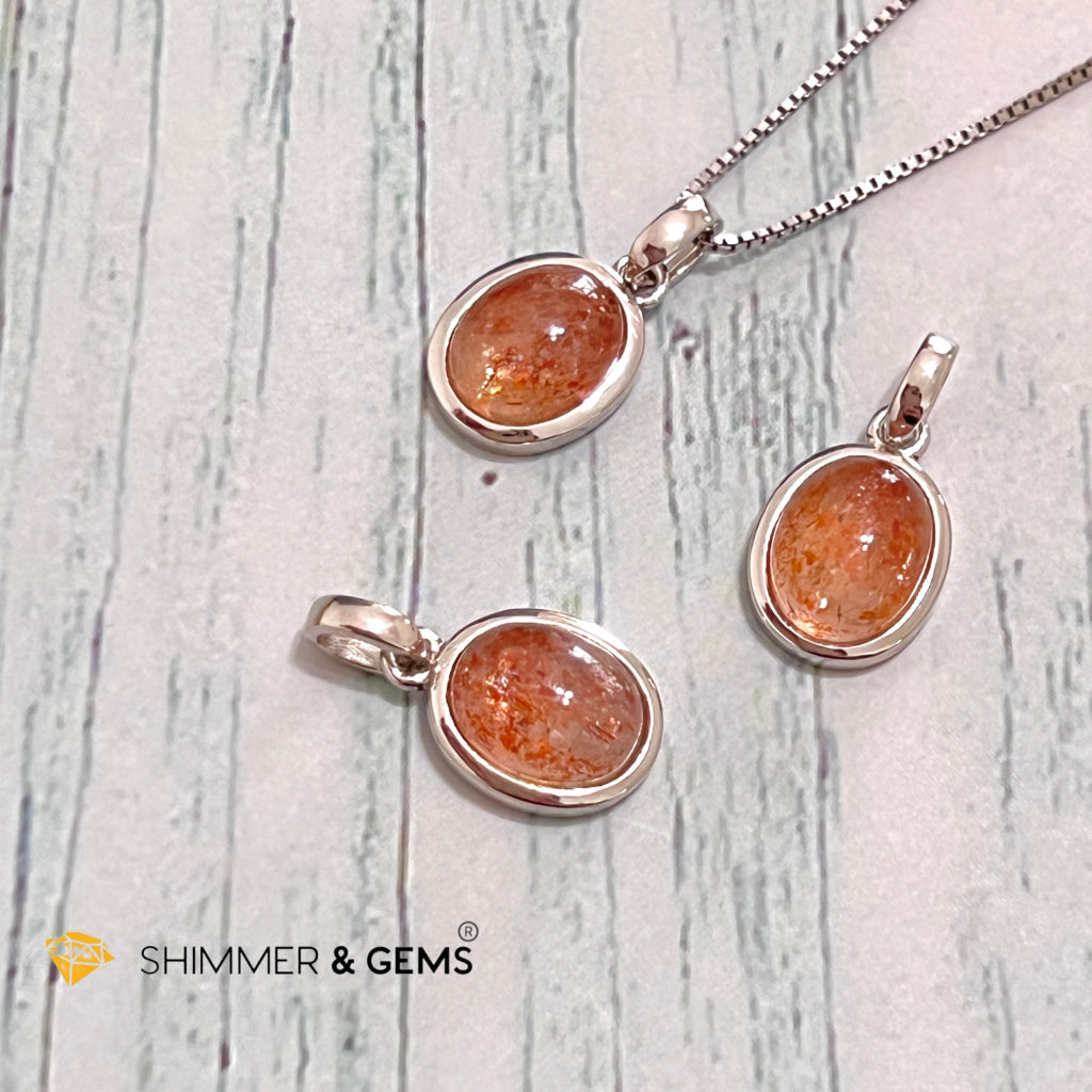 Sunstone Oval 925 Silver Pendant