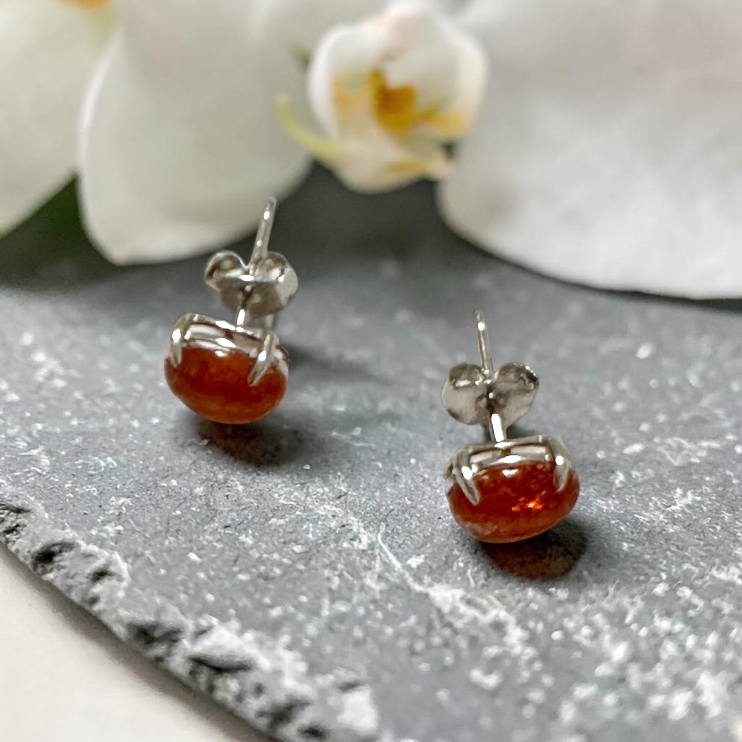 Sunstone 6×8mm Oval 925 Silver Earrings