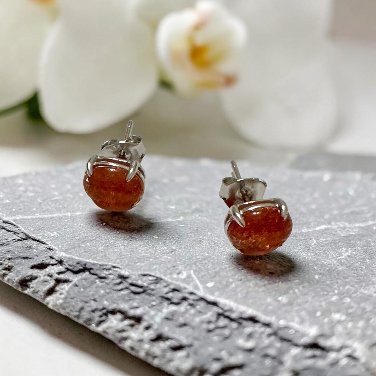 Sunstone 6×8mm Oval 925 Silver Earrings