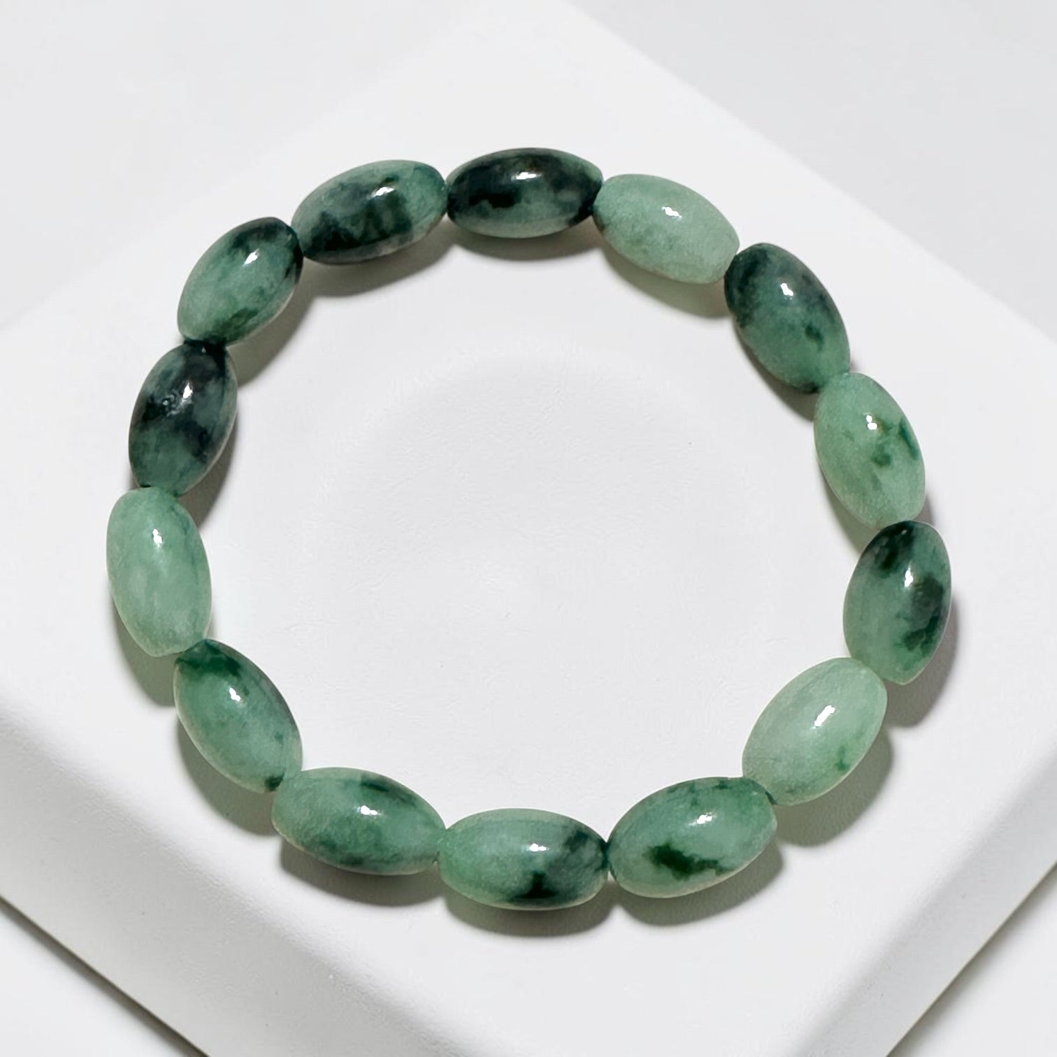Natural Jadeite Olive Cut Bracelet (Burma) Type A, Medium Beads Premium