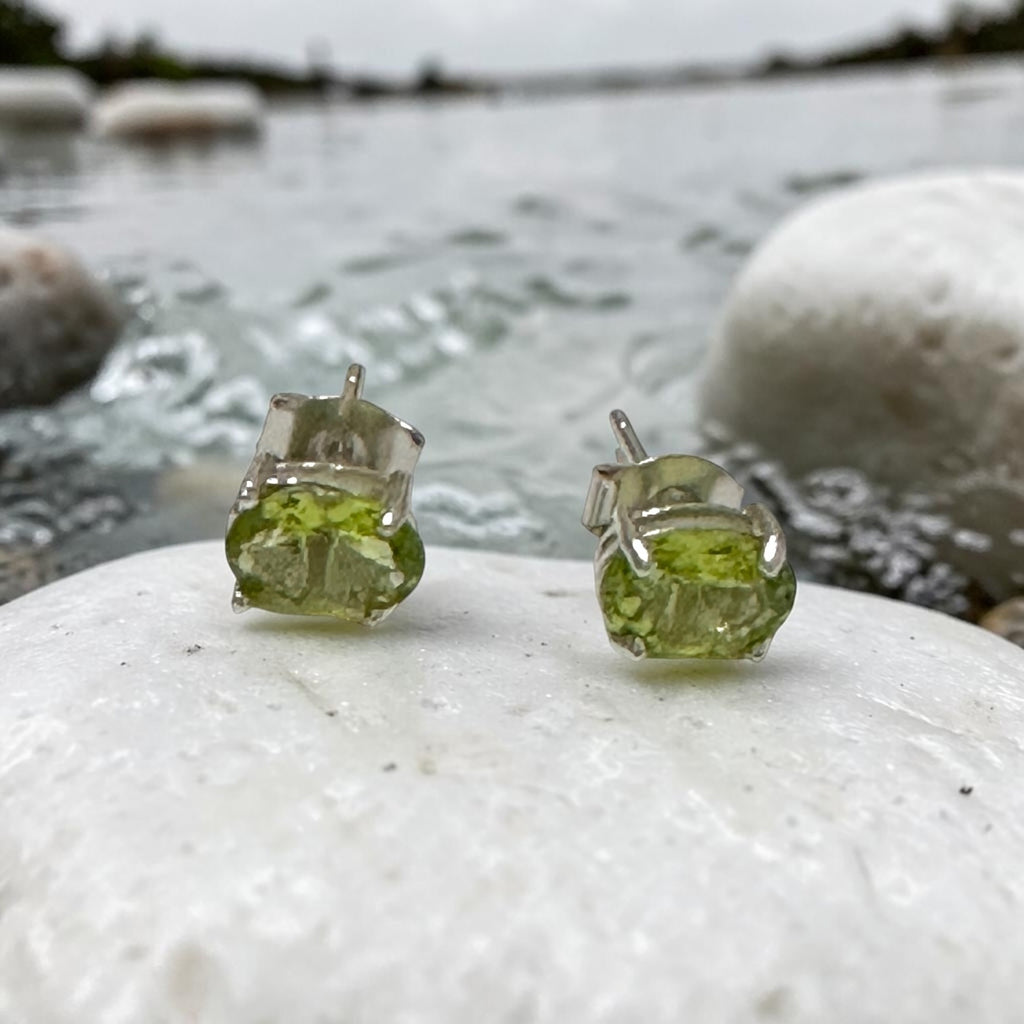 Peridot 5x7mm Oval 925 Silver Earrings (Faceted)
