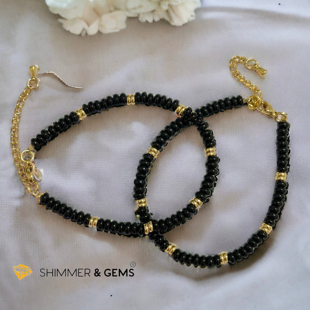 Black Onyx 4mm Rondelle Bracelet with stainless steel chain