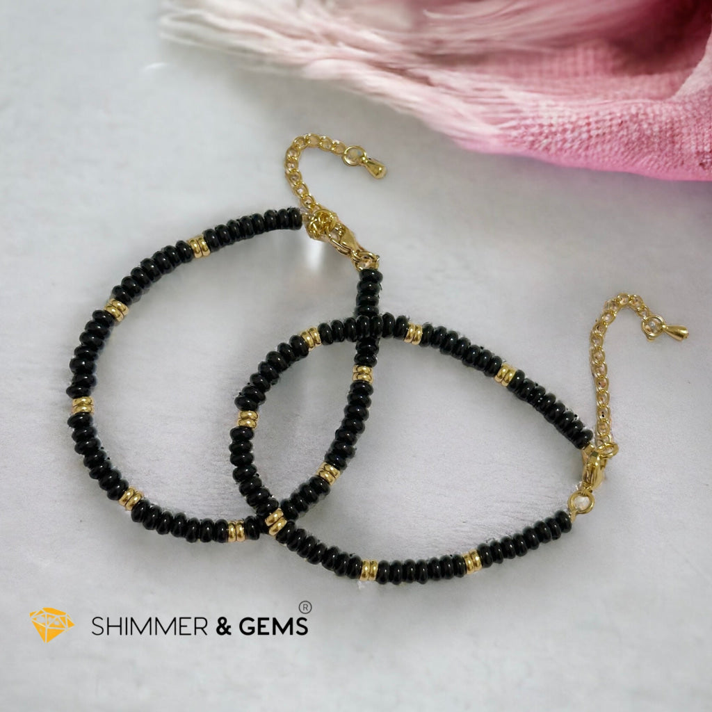 Black Onyx 4mm Rondelle Bracelet with stainless steel chain