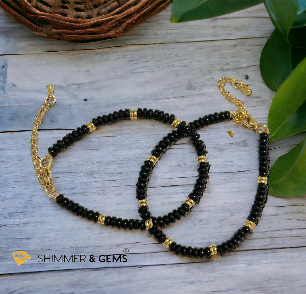 Black Onyx 4mm Rondelle Bracelet with stainless steel chain