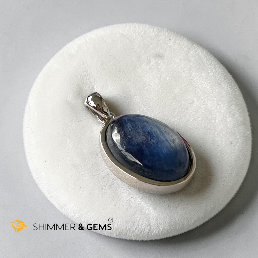 Blue Kyanite Premium Oval Pendant 10x20mm in 925 Silver (High Vibes)