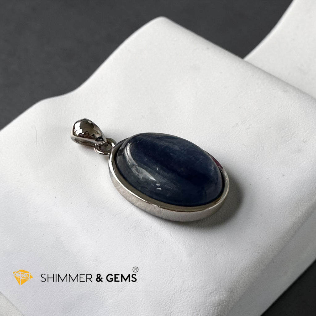 Blue Kyanite Premium Oval Pendant 10x20mm in 925 Silver (High Vibes)