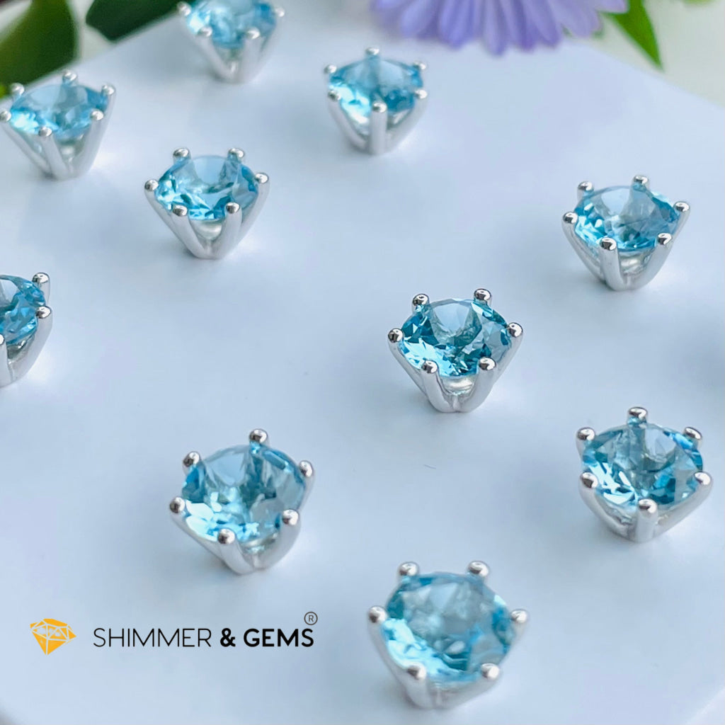 Blue Topaz Blooming Flower 6Mm Earrings Grade Aaa (Calm & Communication)