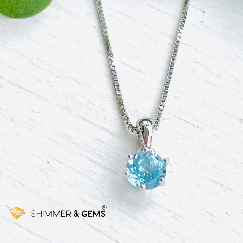 Blue Topaz Blooming Flower 6Mm Pendant (Calm & Communication) Aaa Grade With 17 Italian Silver Chain