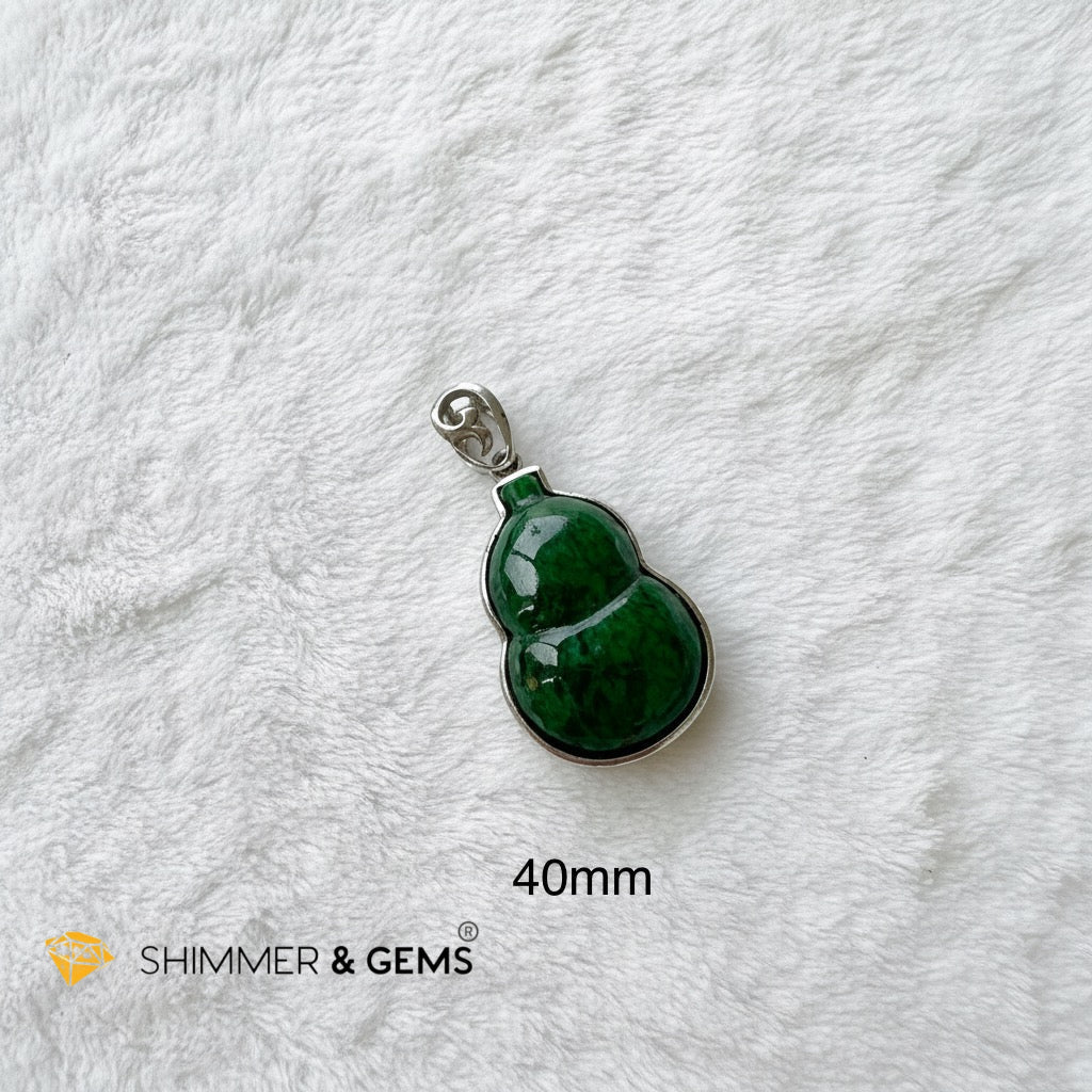 Burma Jade Hulu (Calabash) Pendant in 925 Silver (Dark Emerald Green)