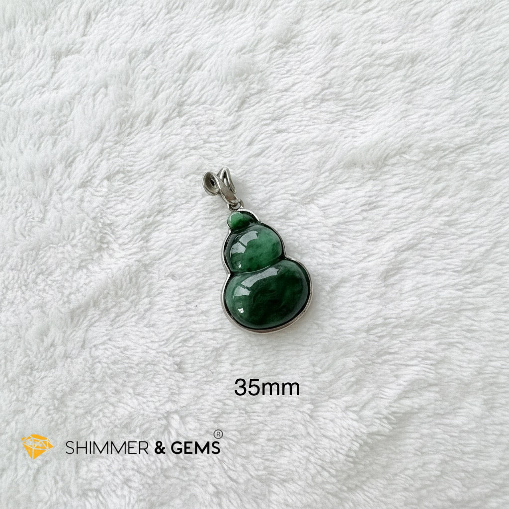 Burma Jade Hulu (Calabash) Pendant in 925 Silver (Dark Emerald Green)
