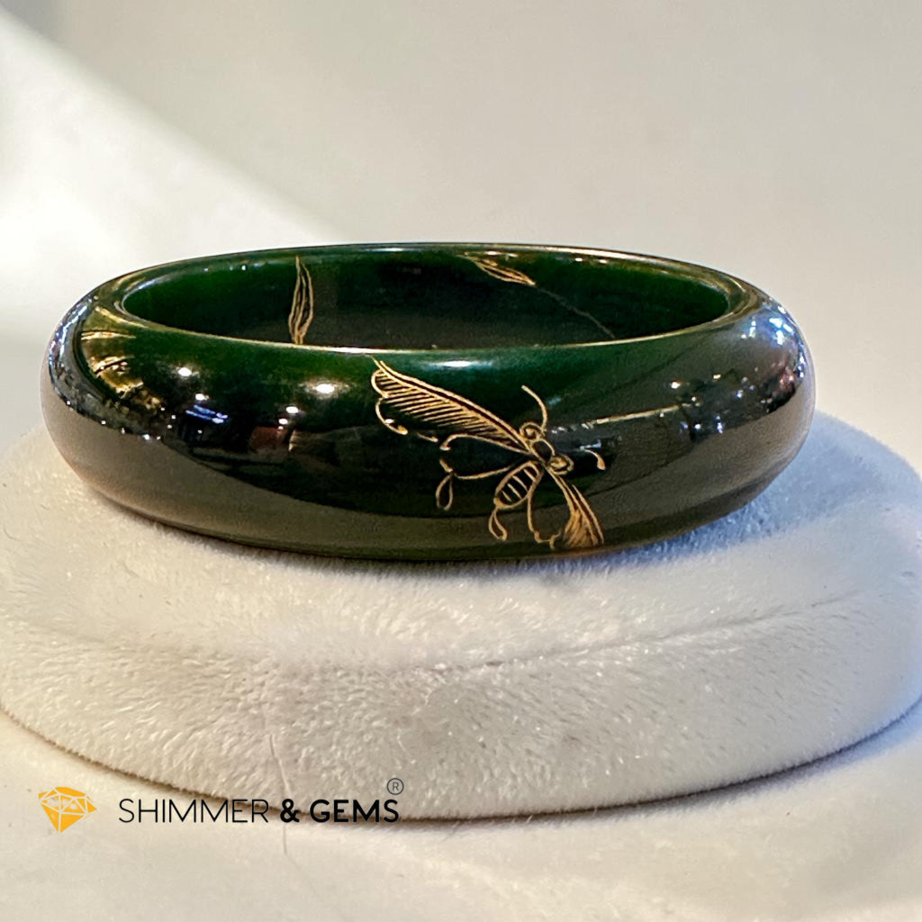 Canada Jade Lucky Bee Engraved Bangle 55mm