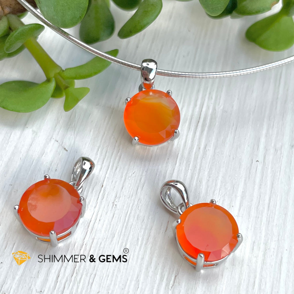 Carnelian Round Pendant In 925 Silver (For Emotional Balance & Creativity) Charms Pendants