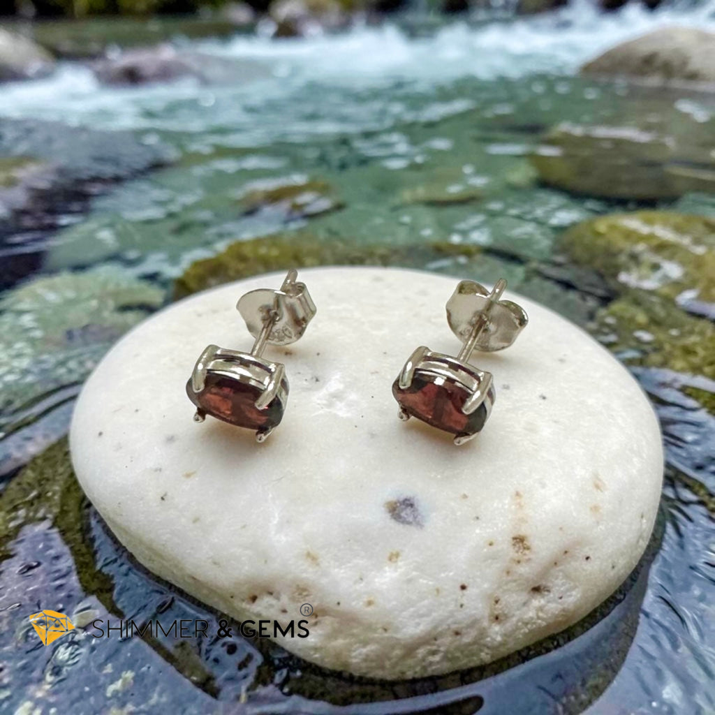 Garnet 5x7mm Oval 925 Silver Earrings (Faceted)