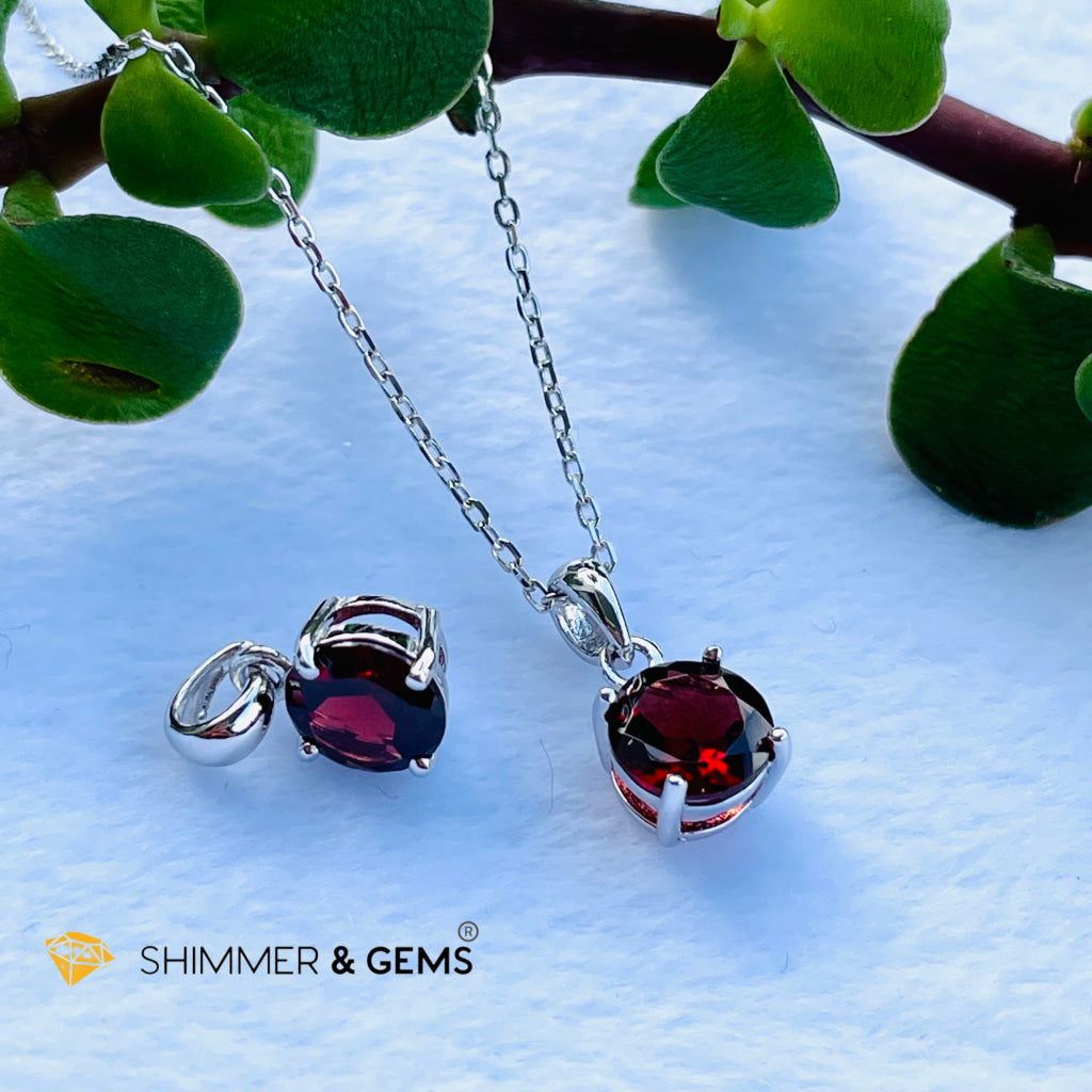 Garnet Round Pendant 7Mm (Life Force And Vitality) Charms & Pendants