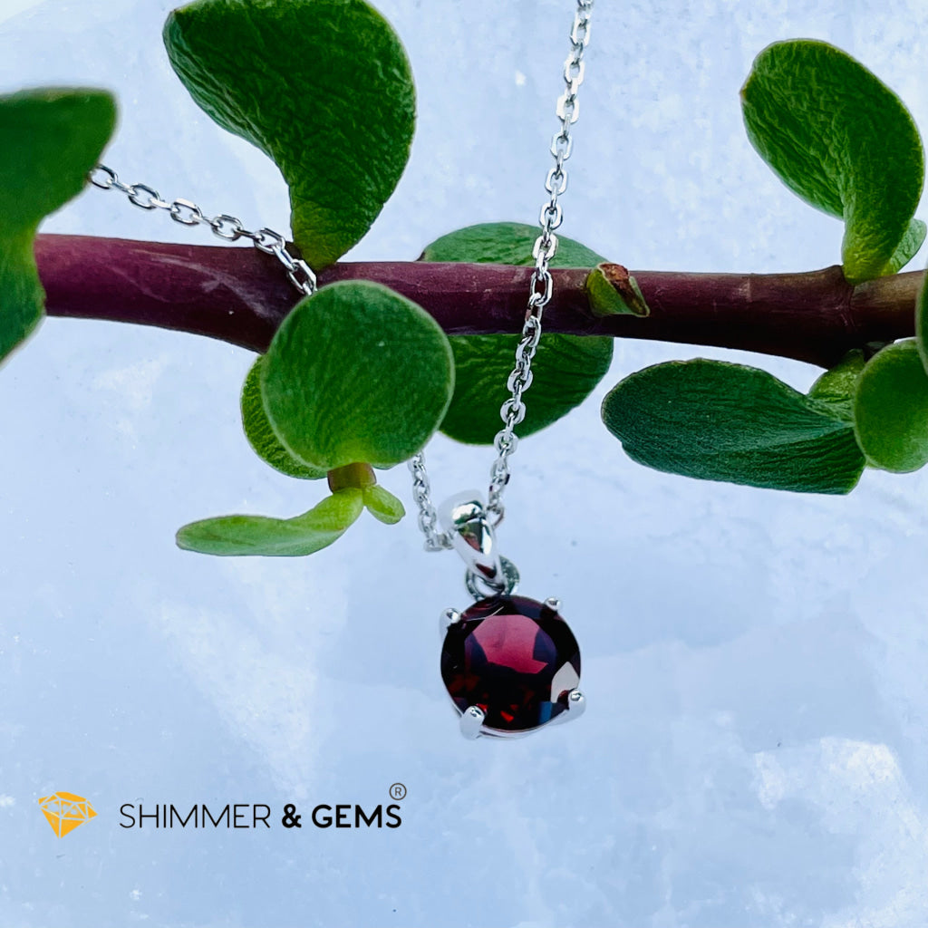 Garnet Round Pendant 7Mm (Life Force And Vitality) Charms & Pendants