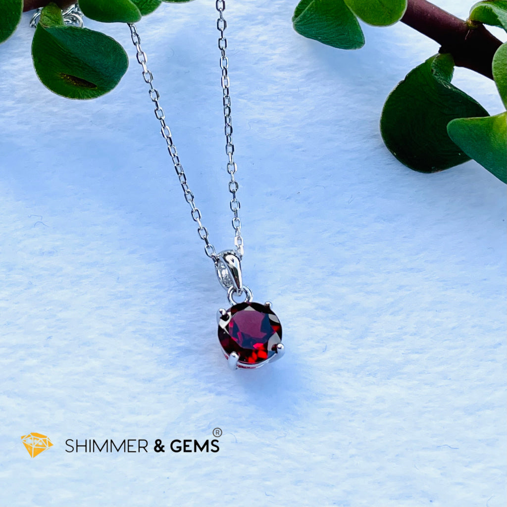 Garnet Round Pendant 7Mm (Life Force And Vitality) Charms & Pendants