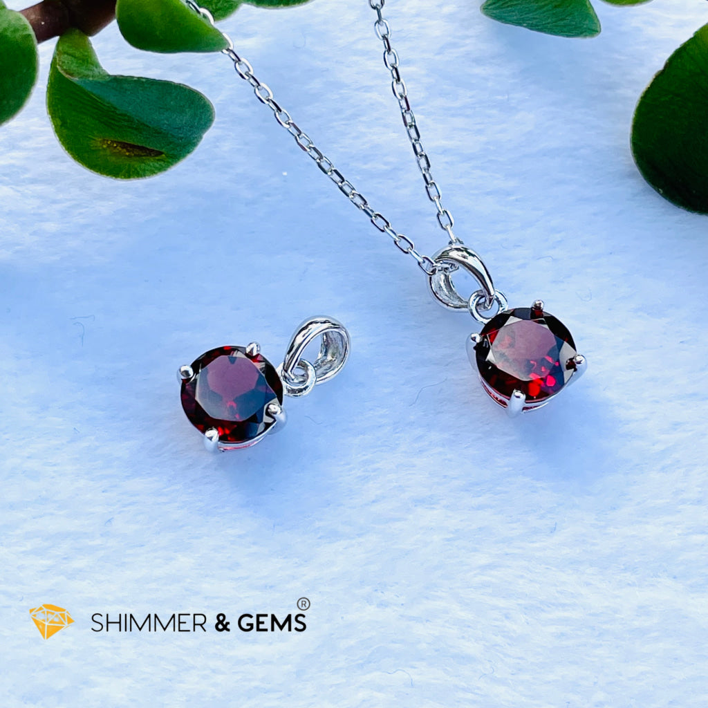 Garnet Round Pendant 7Mm (Life Force And Vitality) Charms & Pendants