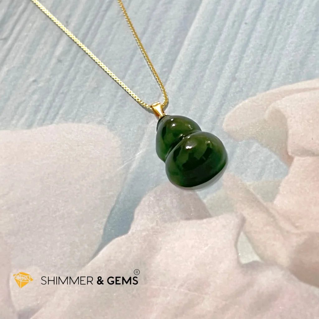 HULU  Green Jade Nephrite 18k Gold Pendant (Gourd)