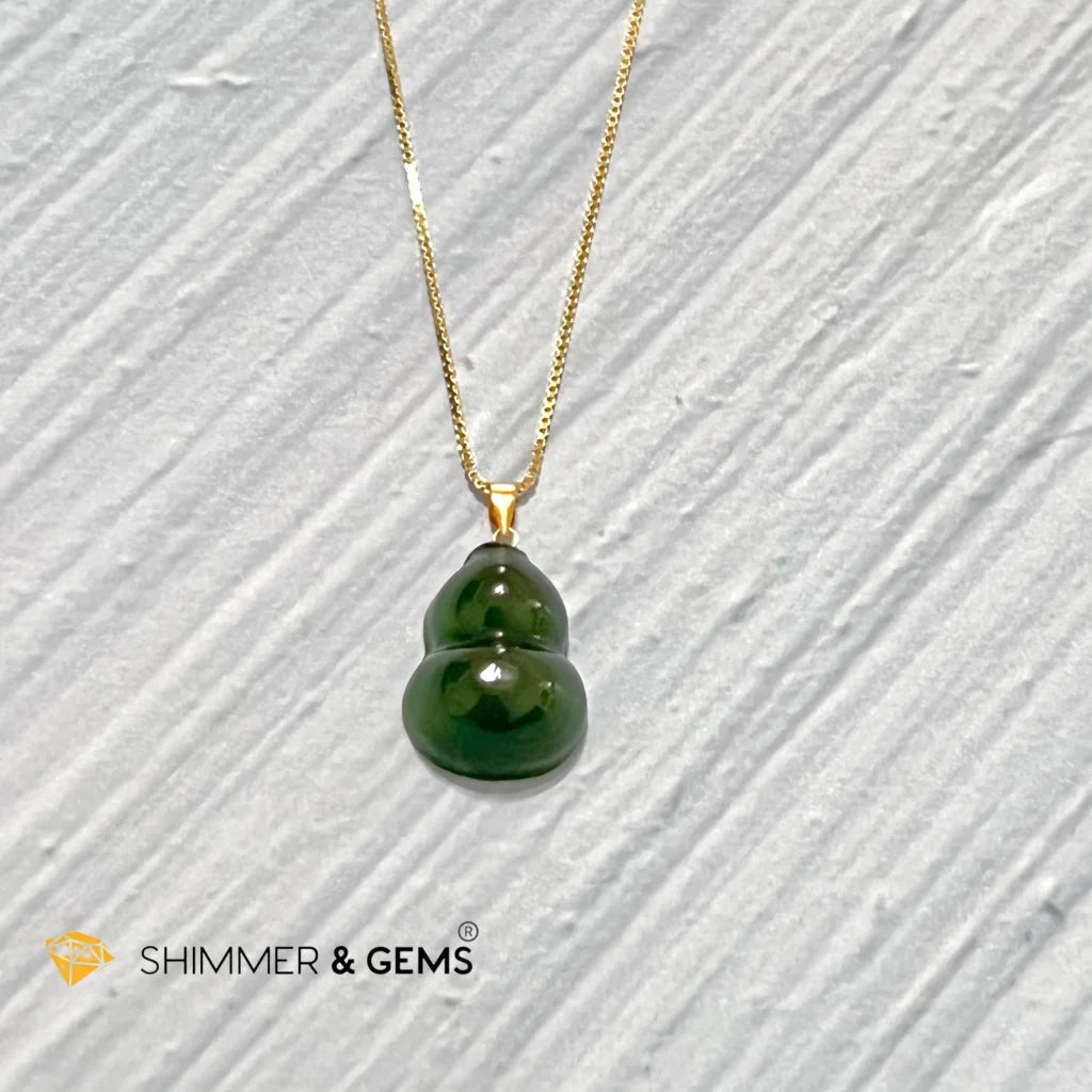 HULU  Green Jade Nephrite 18k Gold Pendant (Gourd)