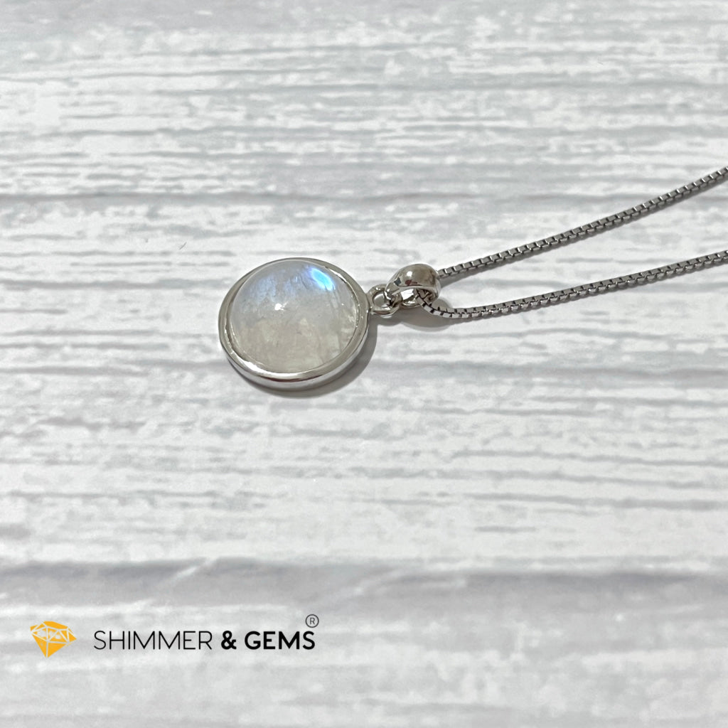 Moonstone Round 925 Silver Pendant