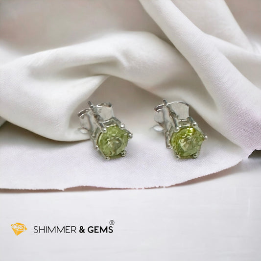 Peridot 5mm Round 925 Silver Stud Earrings (Money Magnet)