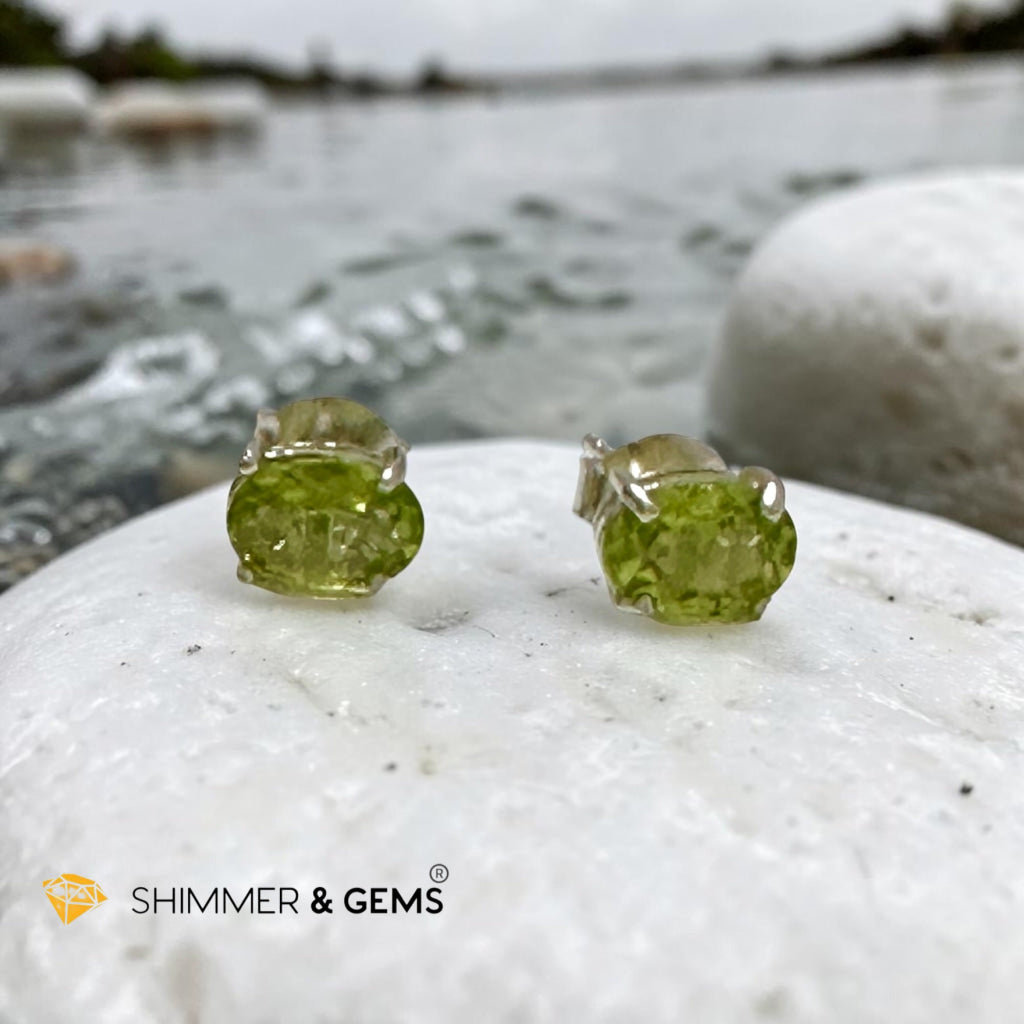 Peridot 5x7mm Oval 925 Silver Earrings (Faceted)