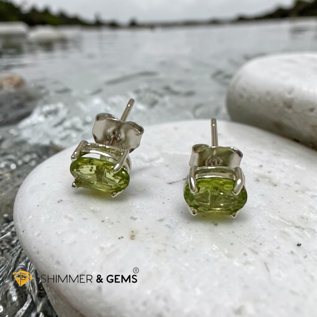 Peridot 5x7mm Oval 925 Silver Earrings (Faceted)