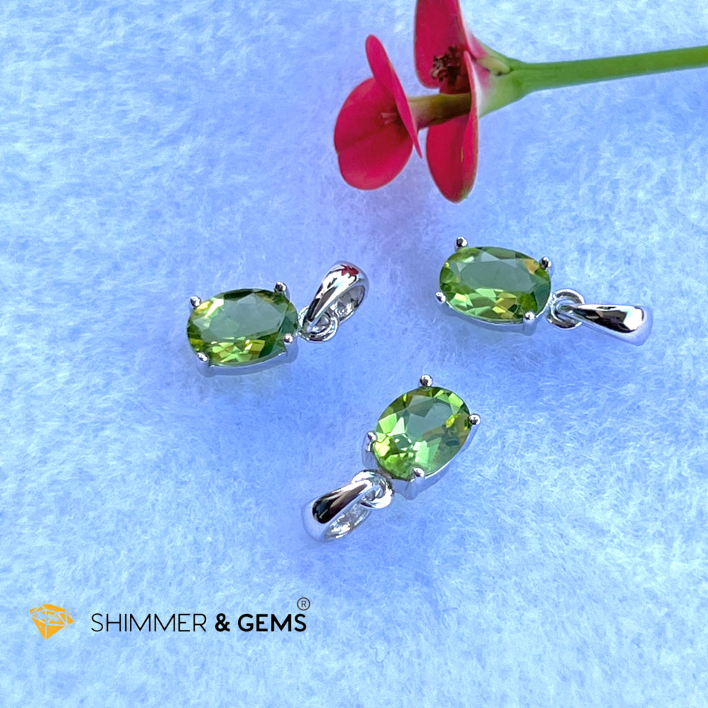 Peridot 5X7Mm Oval Pendant 925 Silver (Money Magnet) Charms & Pendants