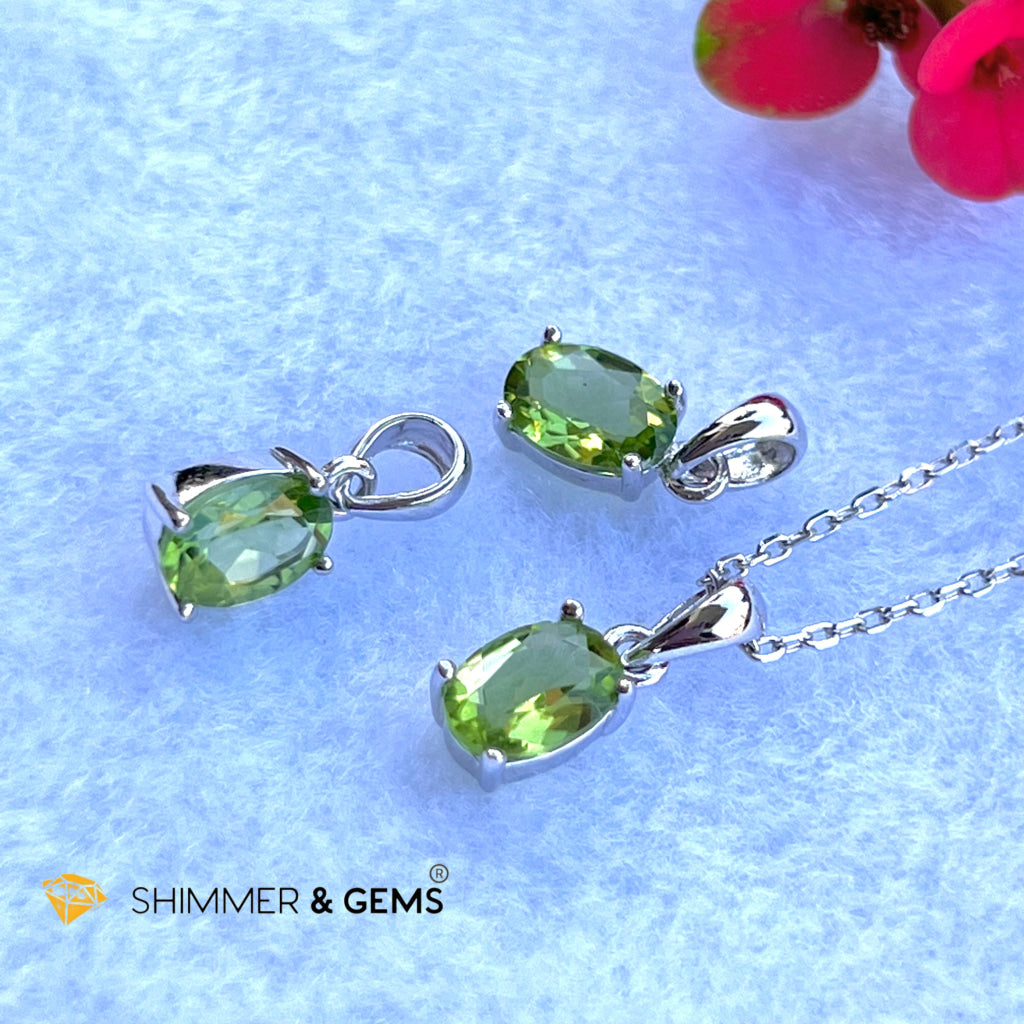 Peridot 5X7Mm Oval Pendant 925 Silver (Money Magnet) Charms & Pendants