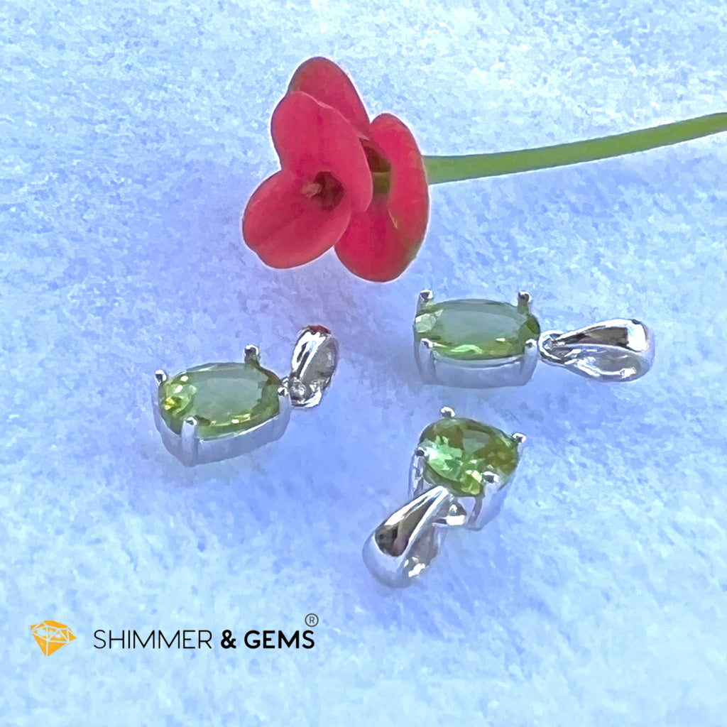 Peridot 5X7Mm Oval Pendant 925 Silver (Money Magnet) Charms & Pendants