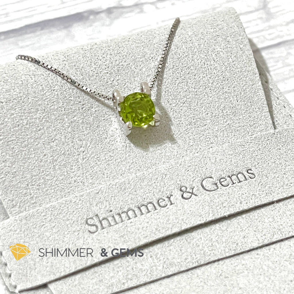 Peridot Faceted Round 7Mm 925 Silver Pendant