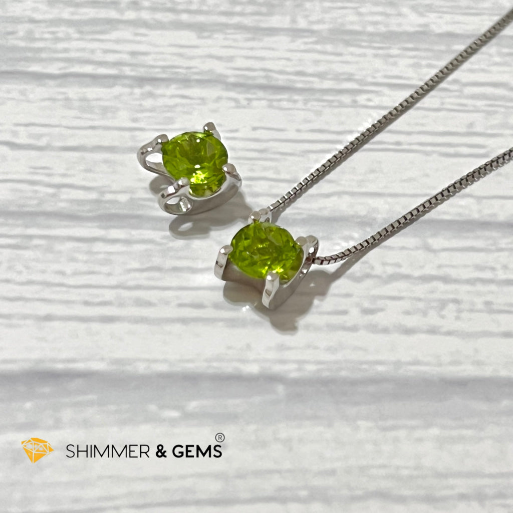 Peridot Faceted Round 7Mm 925 Silver Pendant