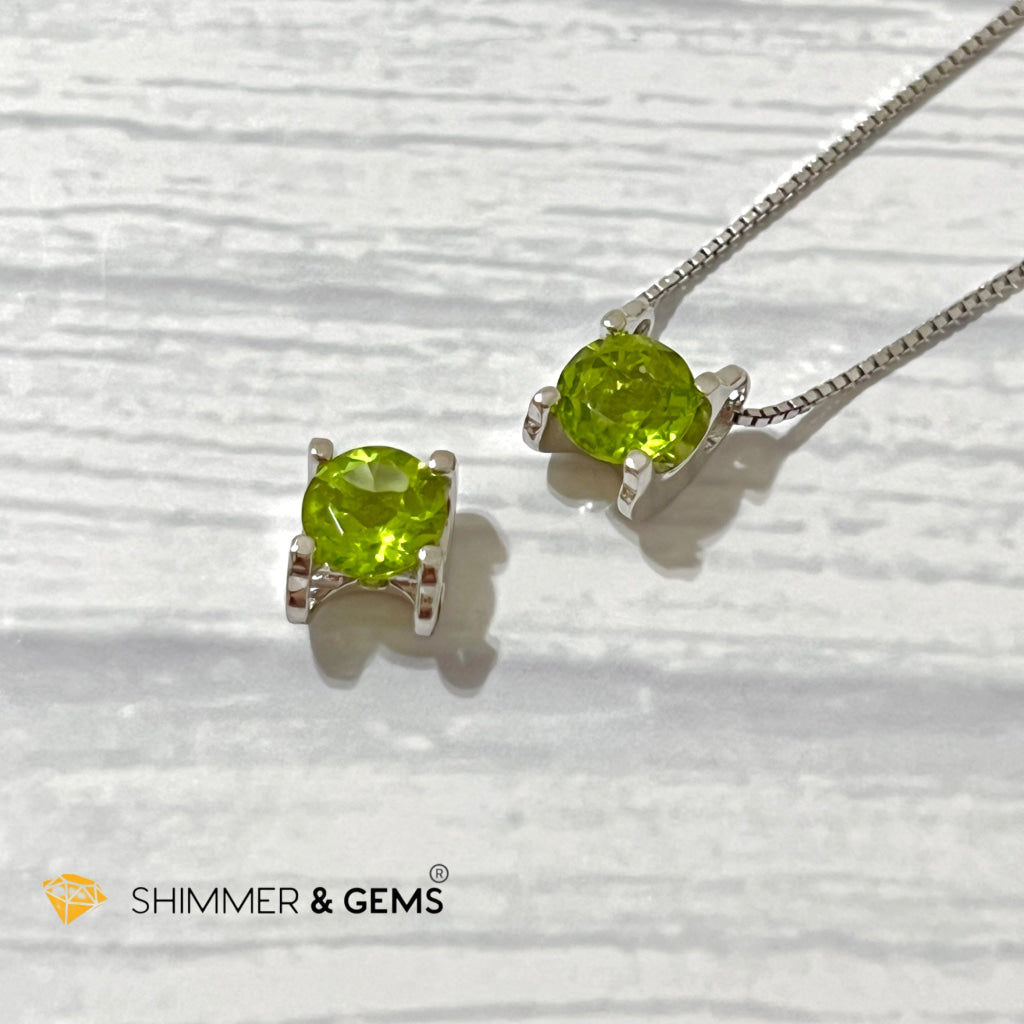 Peridot Faceted Round 7Mm 925 Silver Pendant