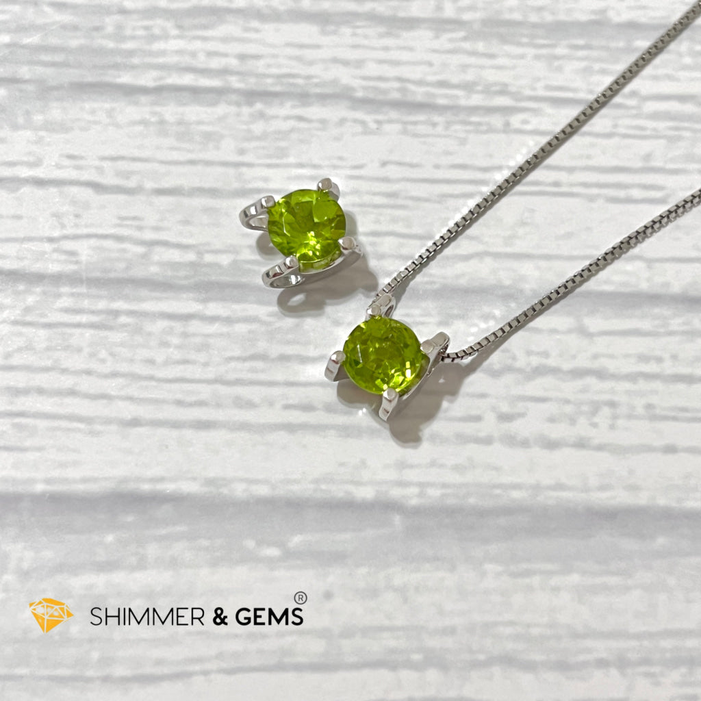 Peridot Faceted Round 7Mm 925 Silver Pendant