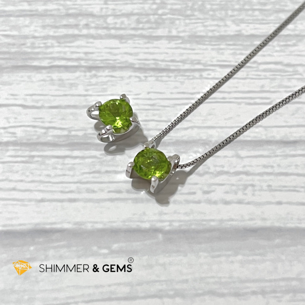 Peridot Faceted Round 7Mm 925 Silver Pendant