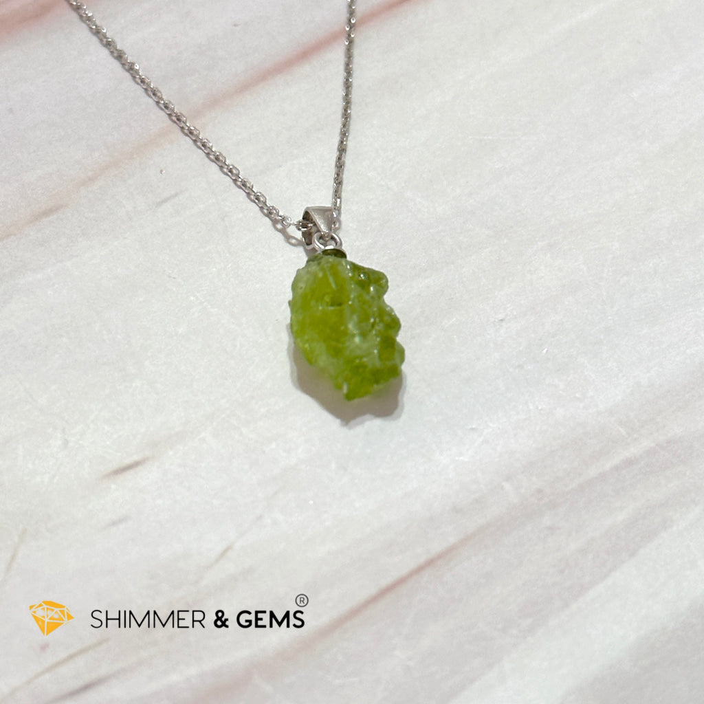Peridot Raw Pendant 15Mm 925 Silver