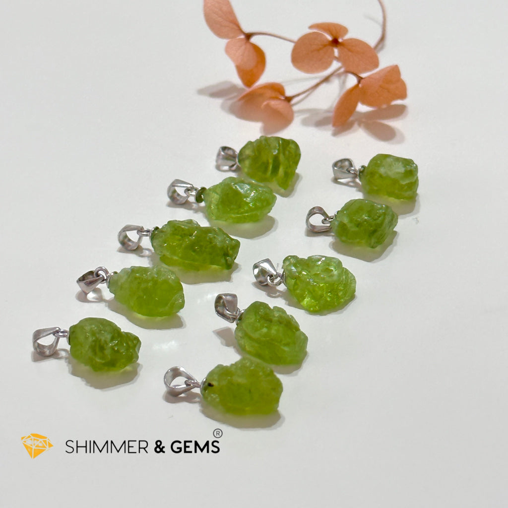 Peridot Raw Pendant 15Mm 925 Silver