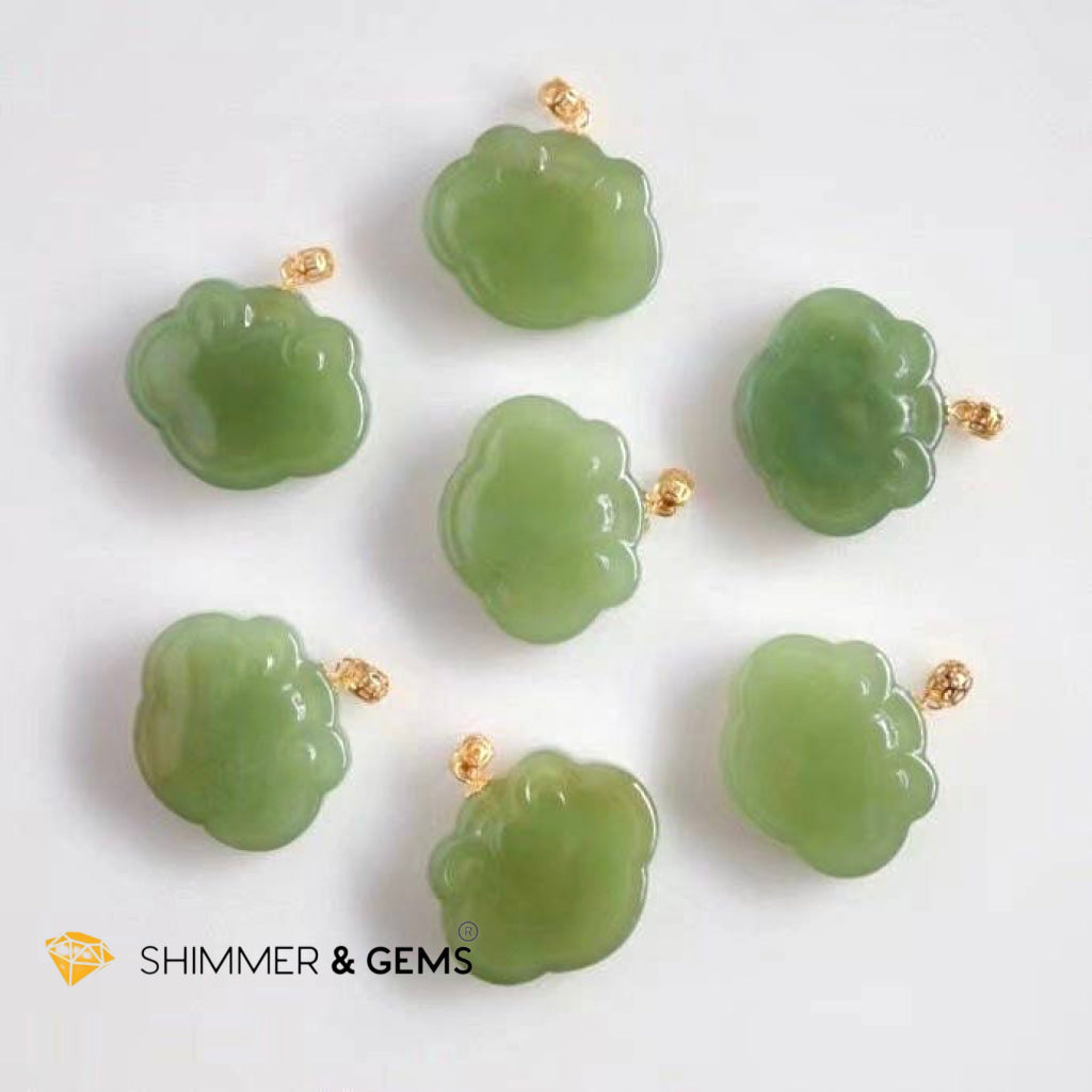 Jade Nephrite Ruyi 18K Gold Pendant