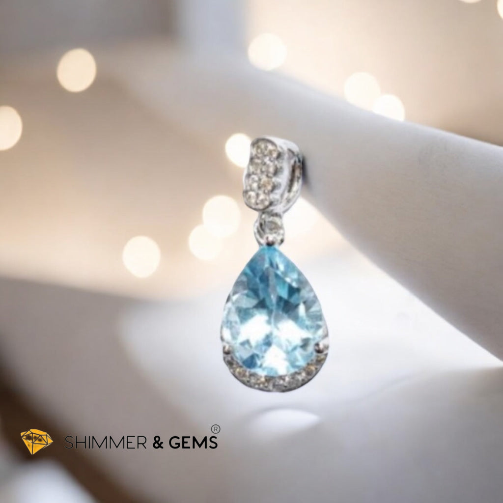 Sky Blue Topaz Solitaire Pendant in 925 Silver 7x9mm (AAA)